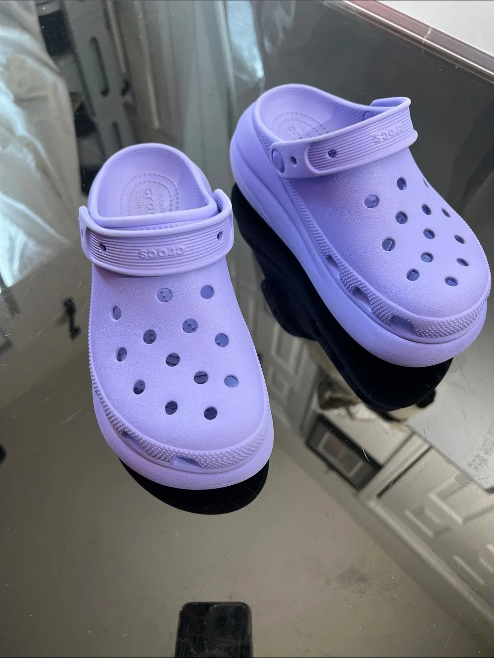 CROCS WOMEN Lavender Platform Clog Sandals